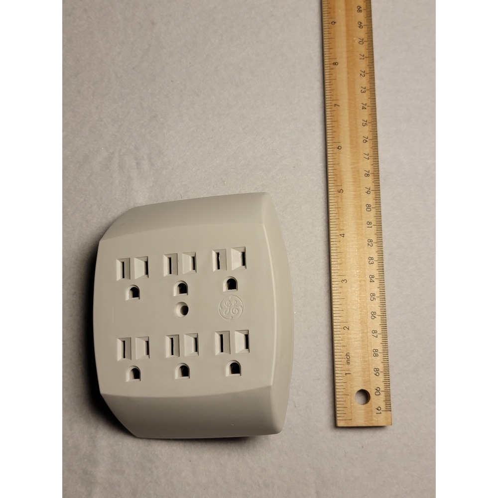 General Electric (GE) 6-Outlet Adapter - White, Ground,‎ 15A-125V 1745